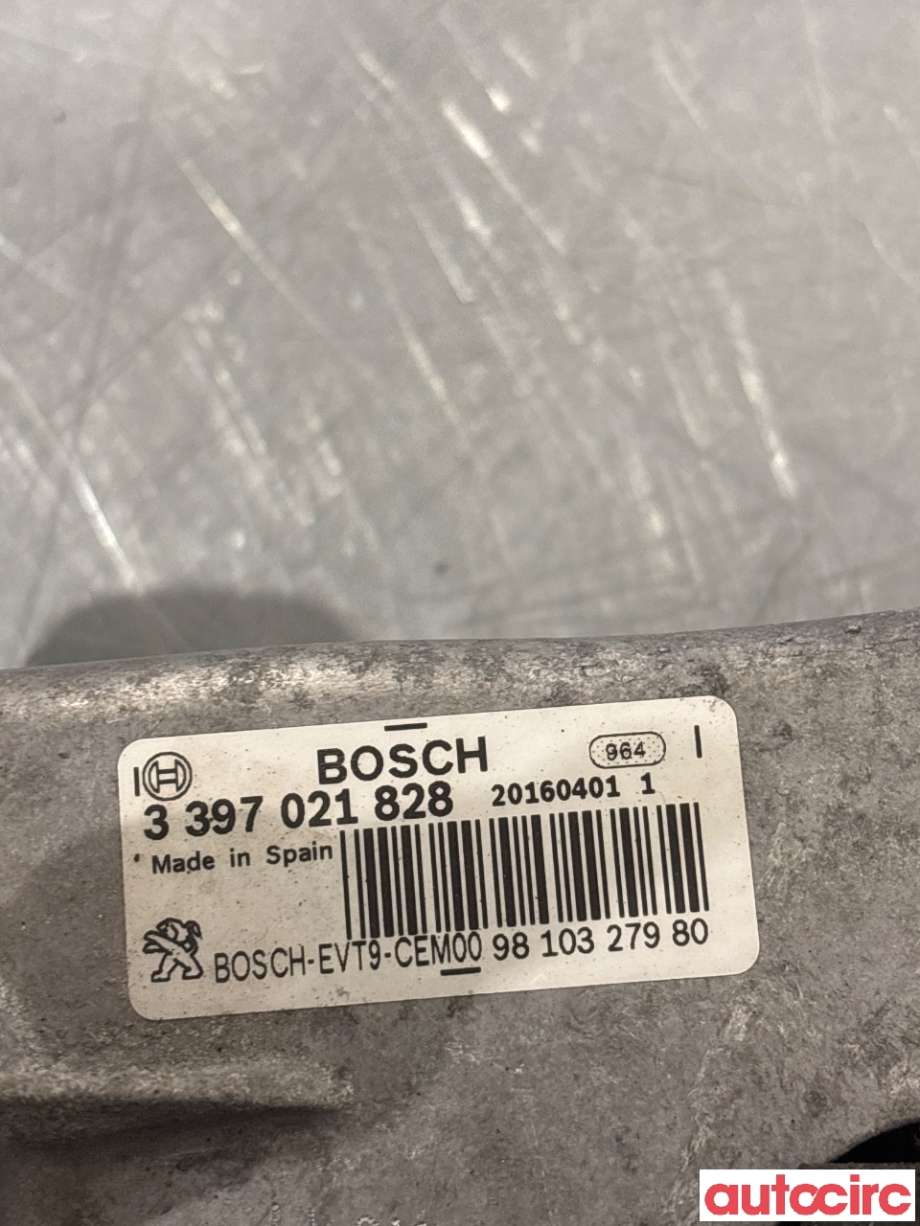 Viskermotor frontrute til Peugeot 308 2013-2021 (Type II)  (PEUGEOT|9810327980|0390241587)