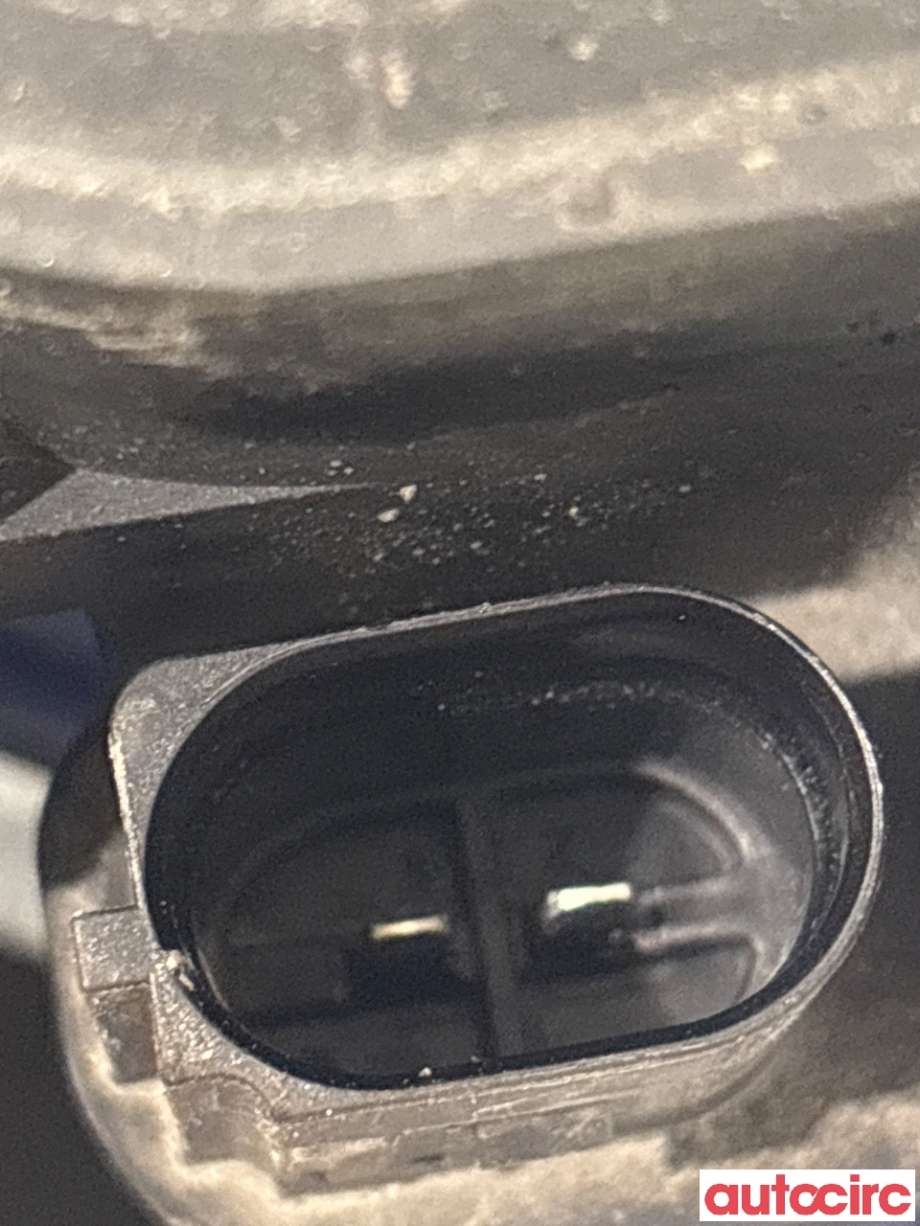 Bremsecaliper høyre bak til VW Passat 2015-2019 (Fase 1) (B8) (B8) (VOLKSWAGEN|3Q0615424B|)