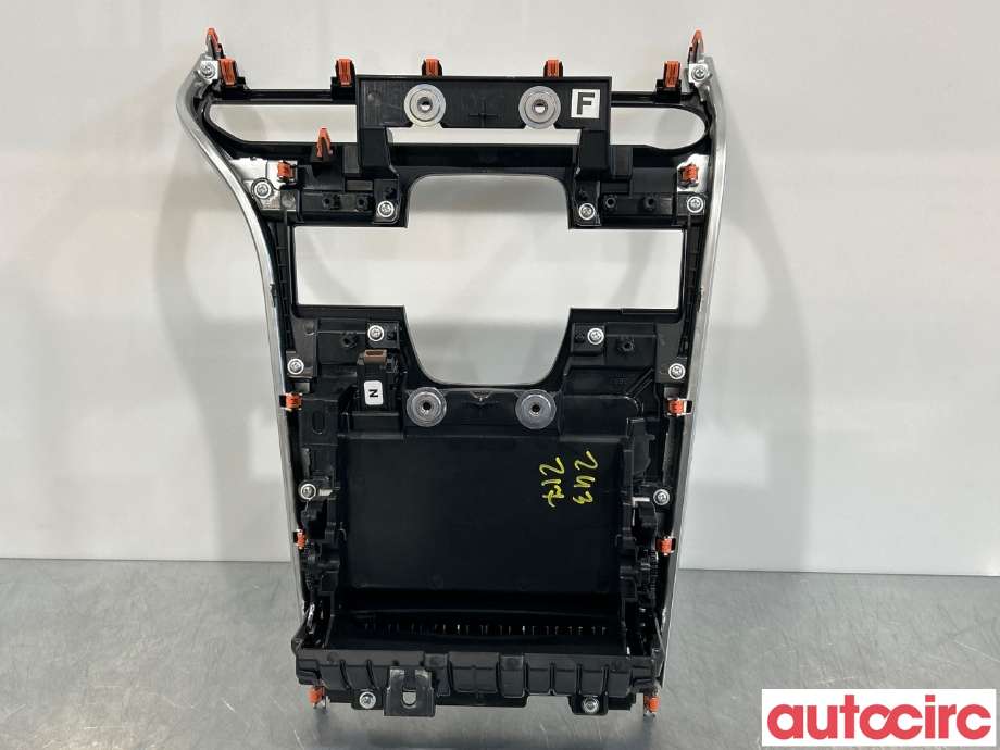 Innredning, Konsoll til Toyota bZ4X 2022-->>  (TOYOTA|5880442450)