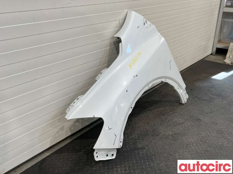 Skjerm venstre foran til Suzuki SX4 S-CROSS 2013-->> (Type II)  (SUZUKI|57711-61M10|)