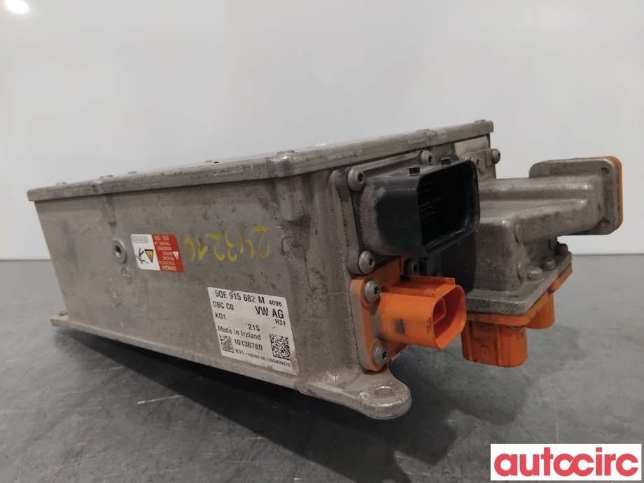 Batterilader (OBC - On Board Charger) til VW Passat 2015-2019 (Fase 1) (B8) (B8) (VOLKSWAGEN|5QE915682M|10138780)