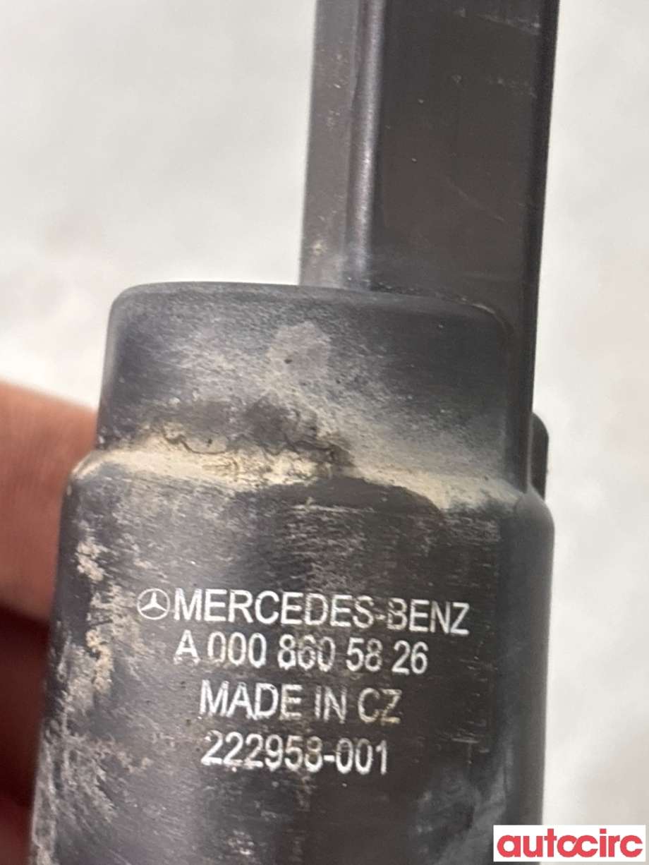 Spylerpumpe bak til Mercedes Vito/Viano 2010-2014 (Fase 2) (W639) (W639) (MERCEDES|A2218690121|)