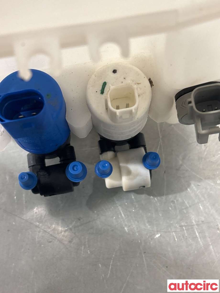 Spylertank til Volvo V60 2010-2013 (Type I, Fase 1)  (VOLVO|31253218|)