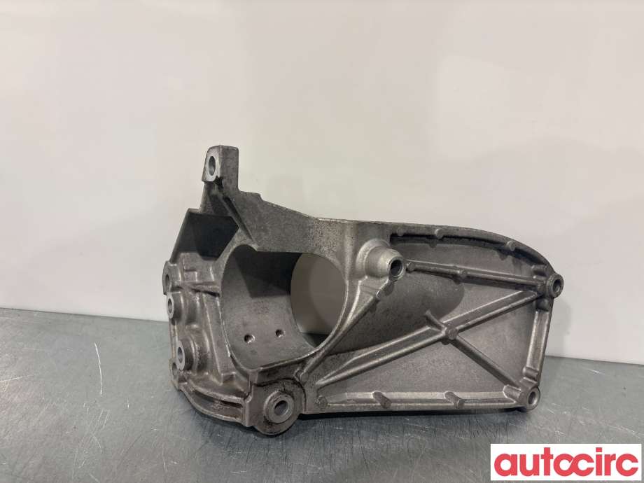 Motorfeste til Volvo V40 2012-2019 (VOLVO|31370633|)