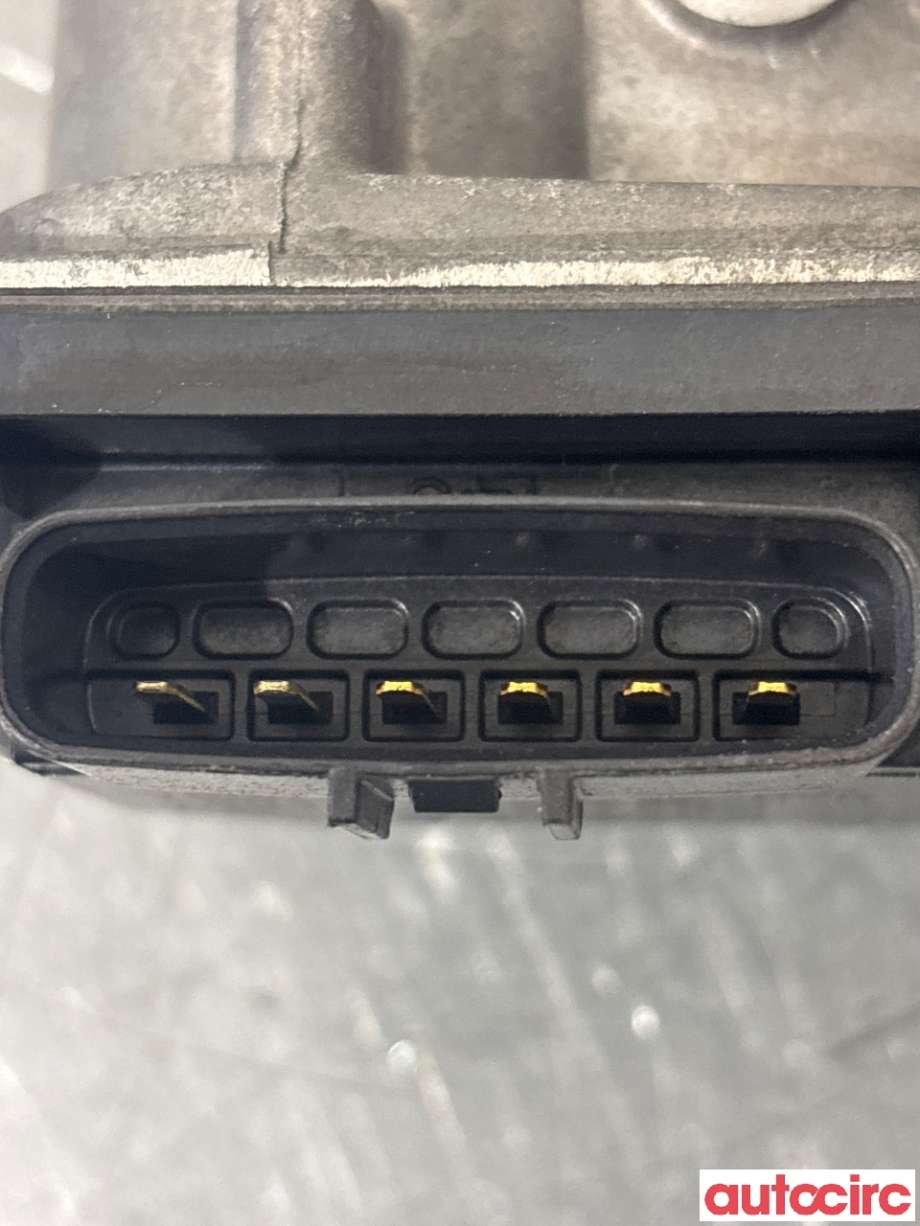 Spjeldhus til Volvo V40 2012-2019  (VOLVO|32202650|)