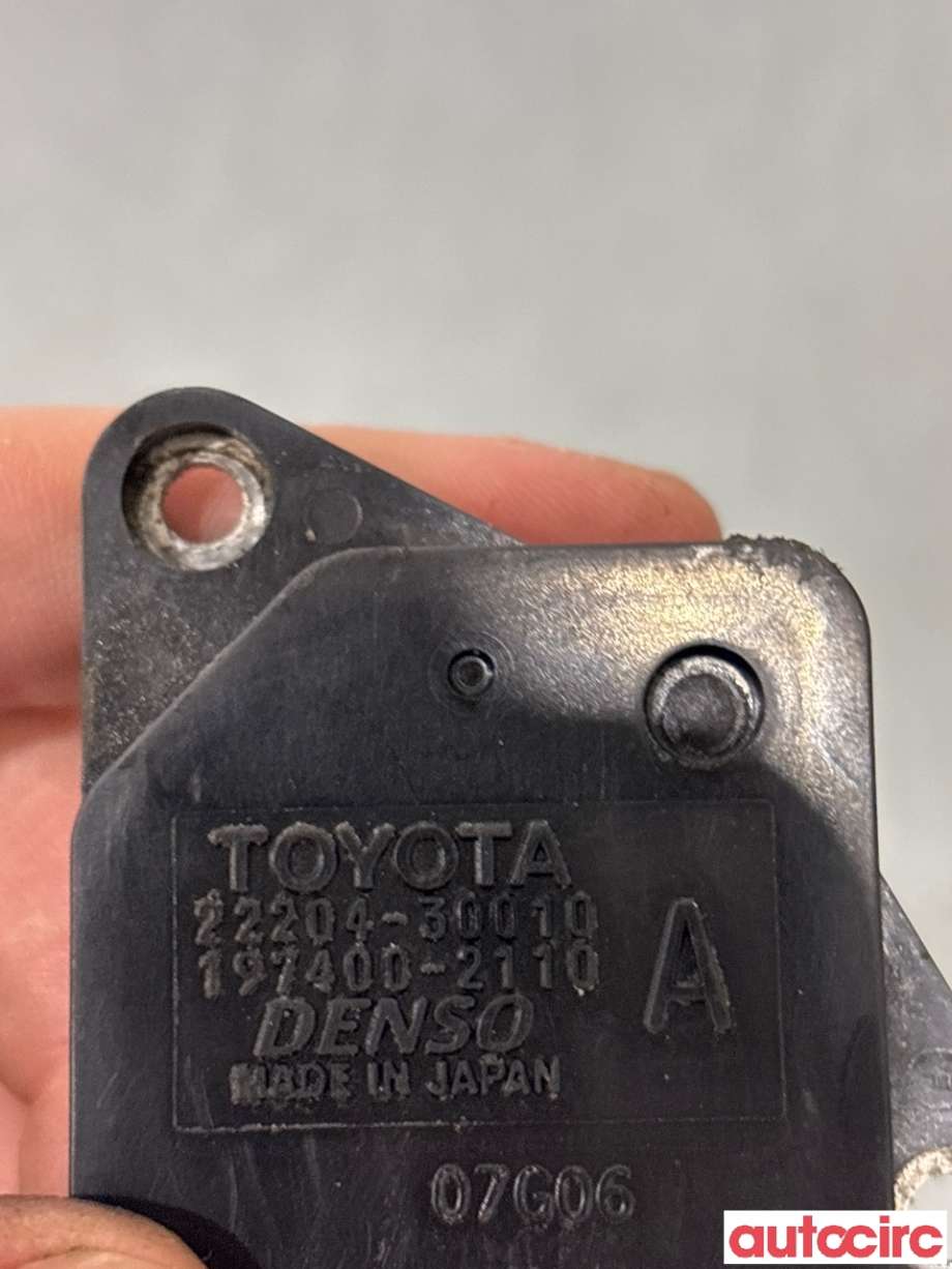 Luftmengde/luftmassemåler til Toyota Land Cruiser 120 2002-2009 (TOYOTA|2220430010|)