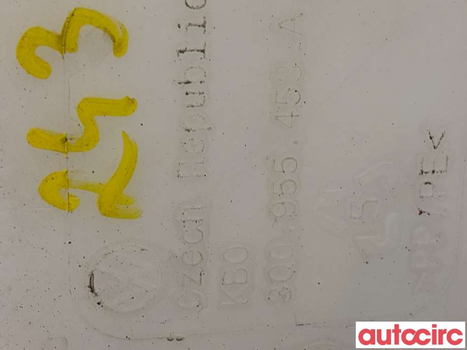 Spylertank til VW Passat 2015-2019 (Fase 1) (B8) (B8) (VOLKSWAGEN|3Q0955453A|)