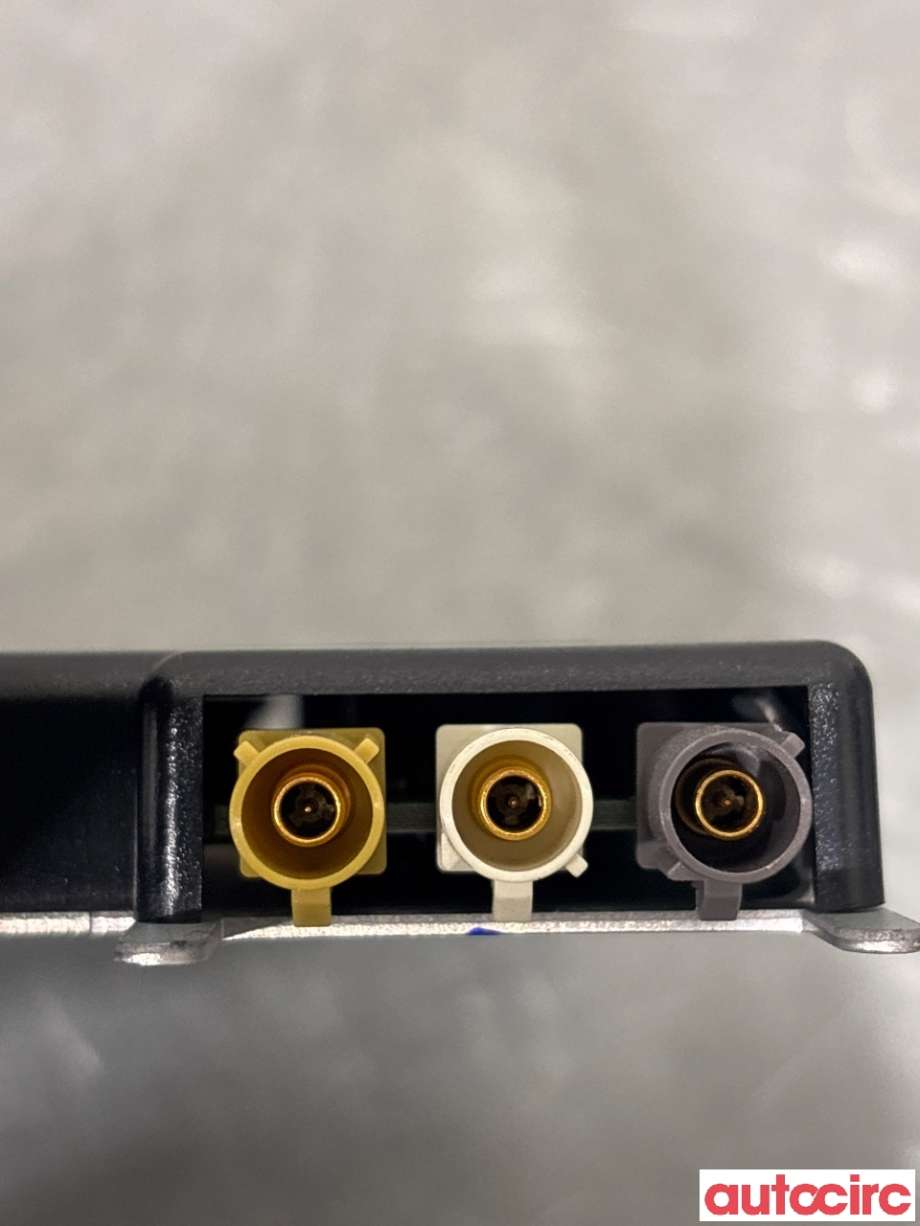 Antenne forsterker til Audi A3 2009-2012 (Type II, Fase 2)  (AUDI|8P4035225|7617310104)