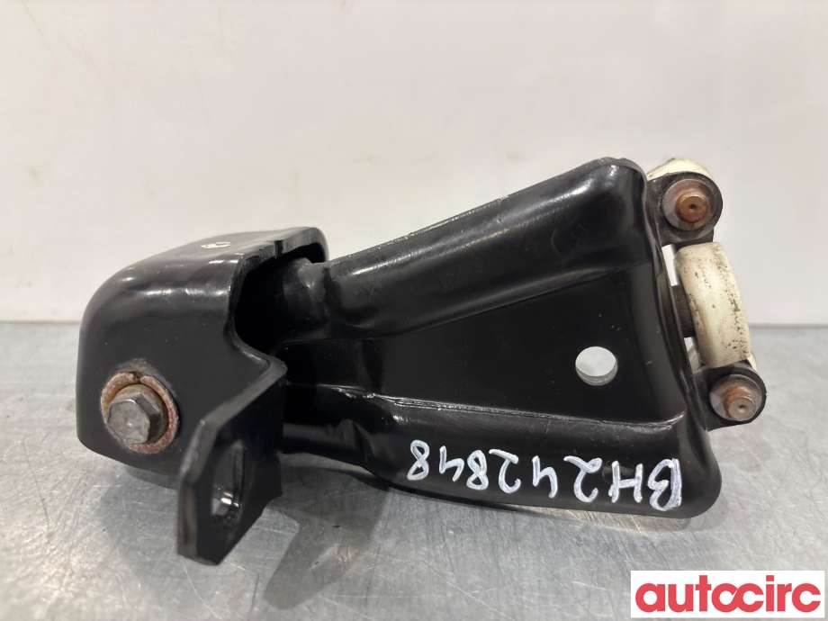 Diverse deler til Mercedes Vito 2014-->> (W447) (W447) (MERCEDES|A4477600547|)