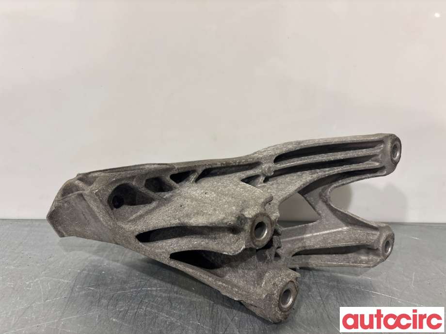 Motorfeste til Audi A4 2007-2014 (Type IV) (B8) (B8) (AUDI|8K0199307BP|)