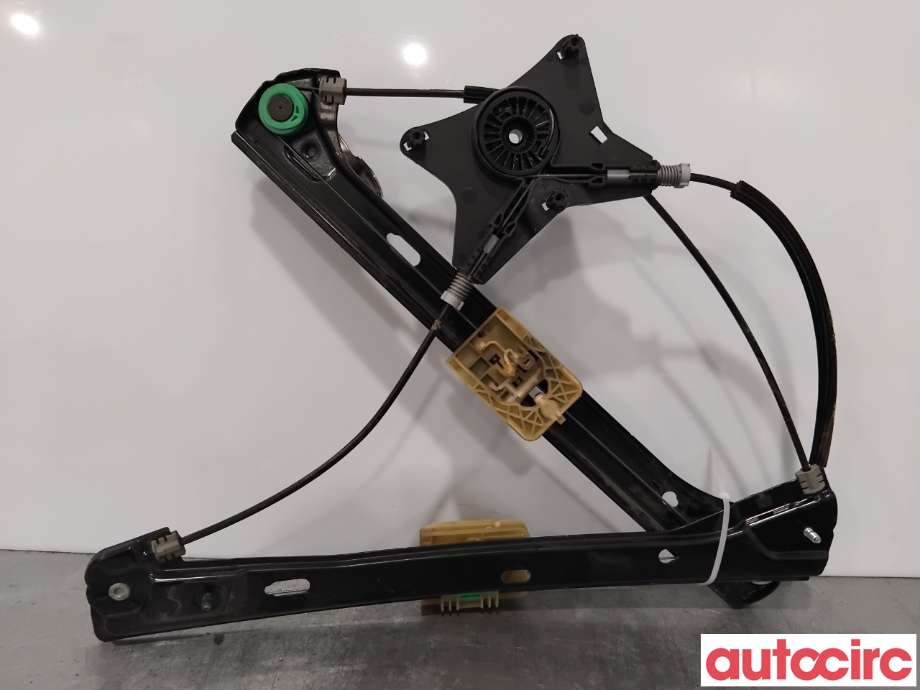 Ruteheis til VW Passat 2015-2019 (Fase 1) (B8) (B8) (VOLKSWAGEN|3G0837461C|C20652-101|3G0837461A)