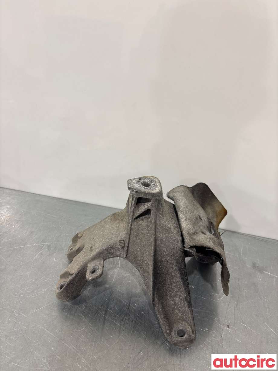 Motorfeste til Audi A4, 2007-2014 (Type IV) (B8) (B8) (AUDI|8K0199308BE)