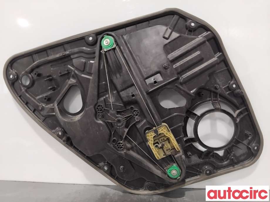 Ruteheis til Volvo V40 2012-2019  (VOLVO|31276218|)