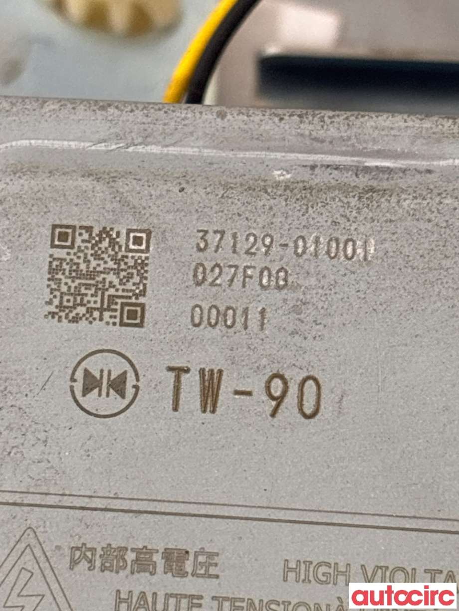 DCDC converter hybrid til Mitsubishi Outlander 2015-->> (Type III, Fase 2)  (MITSUBISHI|9481A052|37129-01001|)