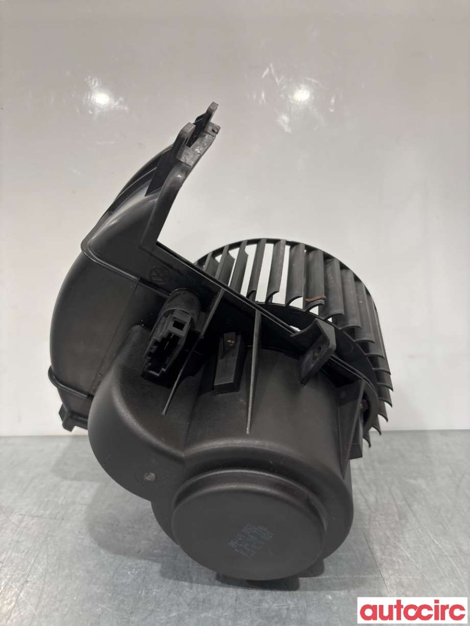 Varmeapparat motor til VW Transporter / Caravelle 2009-2015 (Fase 2) (T5) (T5) (VOLKSWAGEN|7E5820021|)