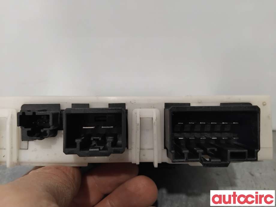 Styreenhet hengerfeste til Ford Transit Connect 2013-2018 Type II, Fase 1  (FORD|2469559|28512454|DT1J-19H378-CE)