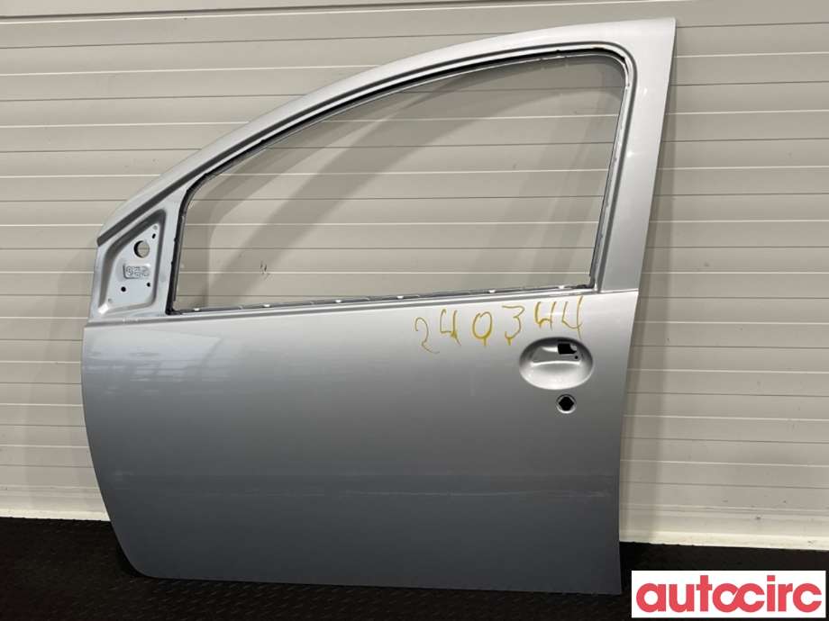 Dør venstre foran til Citroën C1, 2006-2014 (Type I)  (CITROEN|9002W6)