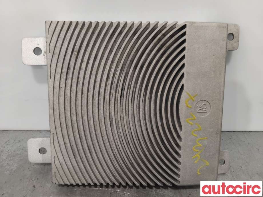 Bilstereo forsterker til Ford Fiesta, 2017-->> (Type VII)  (FORD|2291189)