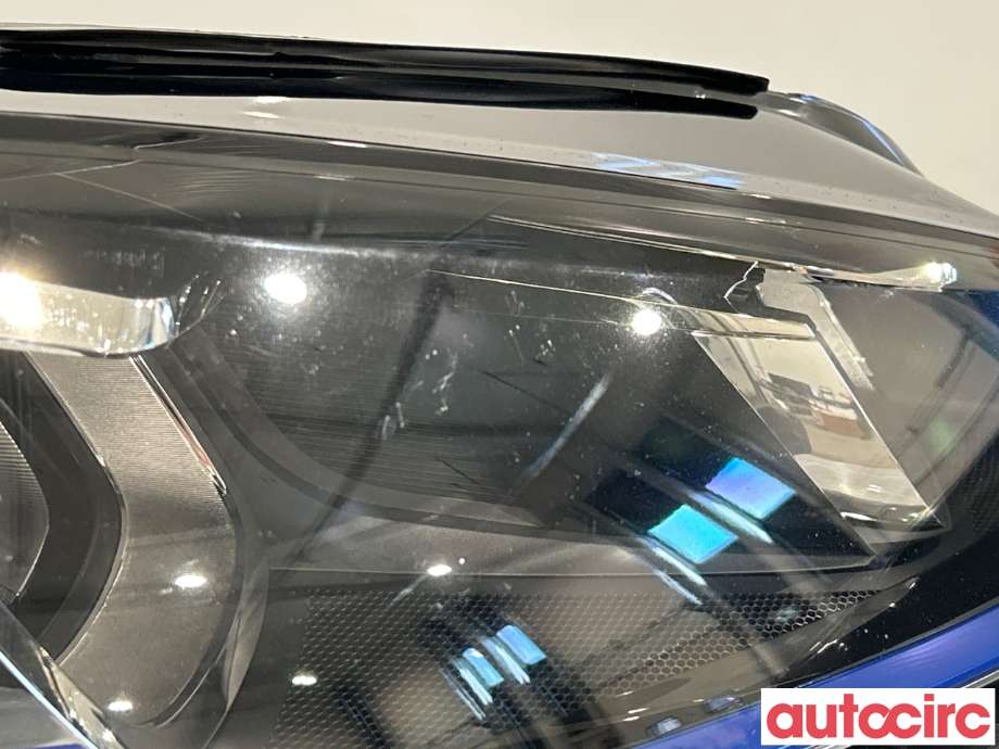 Frontlykt høyre halogen til VW e-Golf 2014-2017 (Fase 1)  (VOLKSWAGEN|5GE941774|5GE941036)
