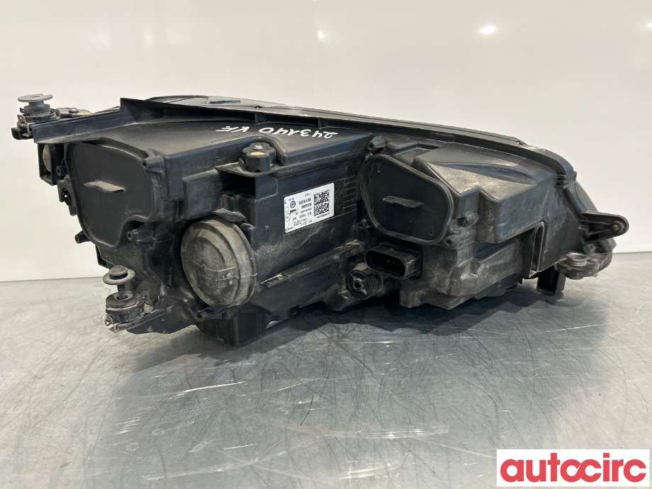Frontlykt venstre halogen til VW e-Golf 2014-2017 (Fase 1)  (VOLKSWAGEN|5GE941773|5GE941035)
