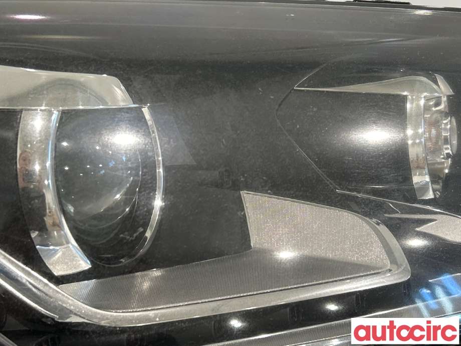 Frontlykt høyre xenon til VW Passat 2011-2015 (B7) (B7) (VOLKSWAGEN|3AB941044|3AB941034)