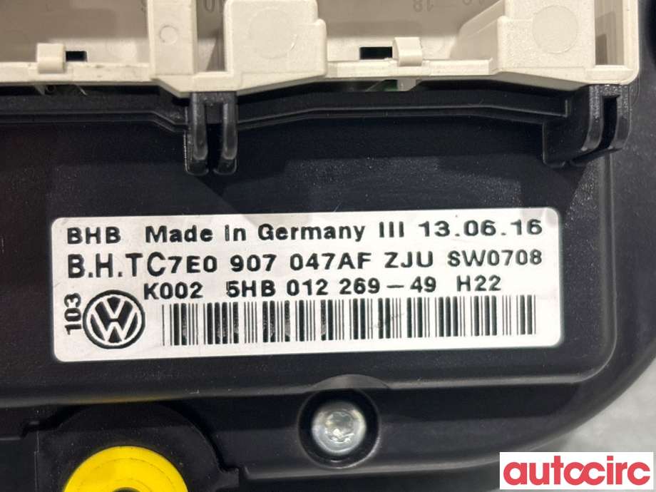 Varmeapparat betjening til VW Transporter / Caravelle 2015-2019 (T6) (T6) (VOLKSWAGEN|7E0907047AF|)