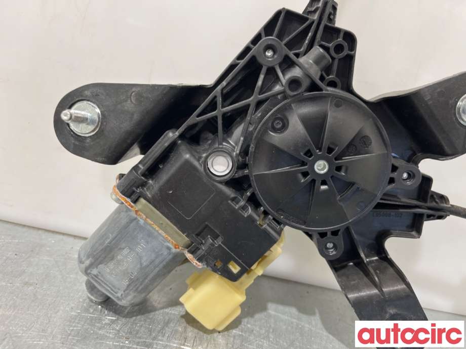 Ruteheis høyre bak til Ford Mondeo 2014-2019 (Type V, Fase 1) (FORD|5197934|C11229-101|)