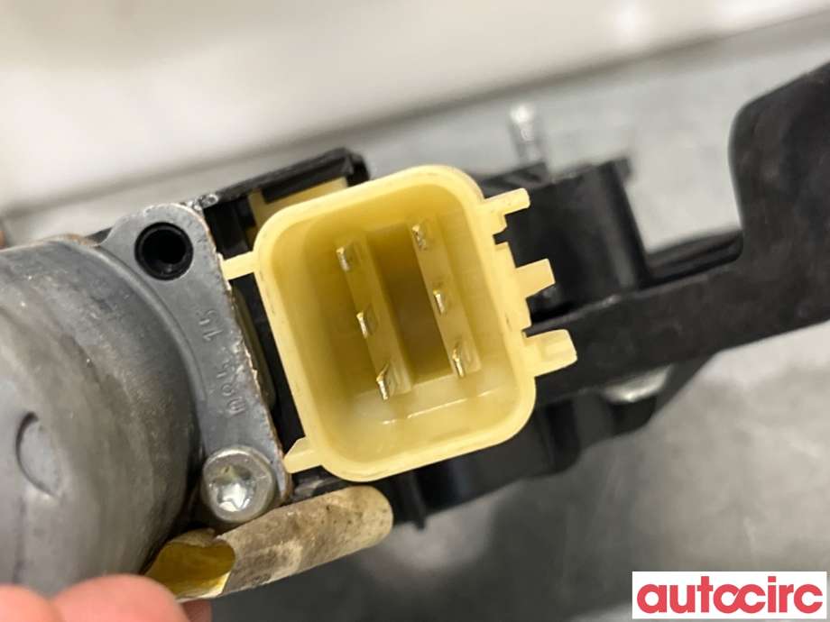 Ruteheis høyre bak til Ford Mondeo 2014-2019 (Type V, Fase 1) (FORD|5197934|C11229-101|)