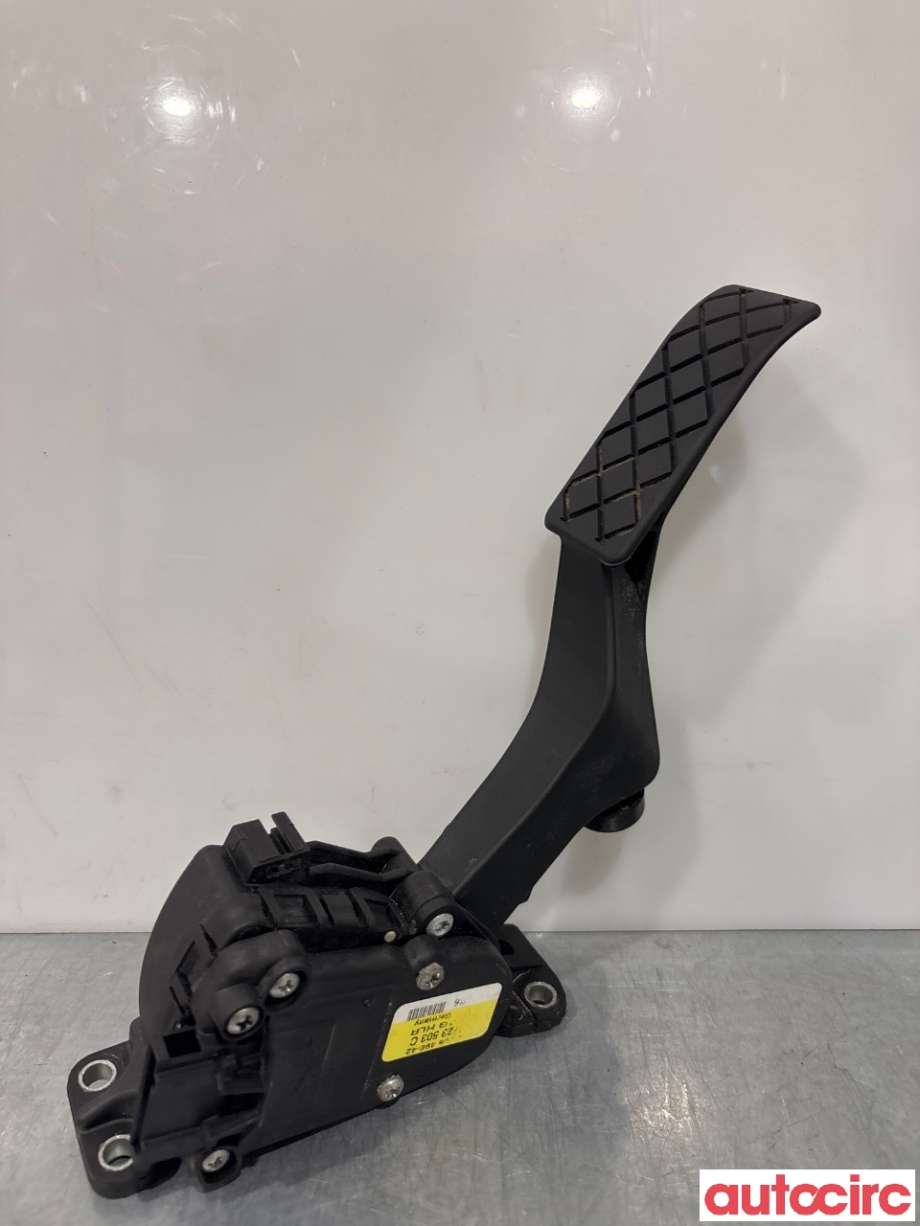 Pedal gass til VW Transporter / Caravelle, 2015-2019 (T6) (T6) (VOLKSWAGEN|7E1723503C)
