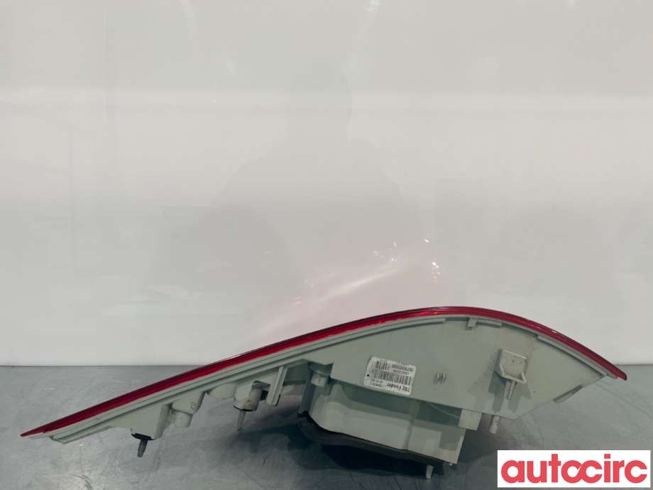 Baklykt venstre til Peugeot 308 2013-2021 (Type II)  (PEUGEOT|9678093980|)