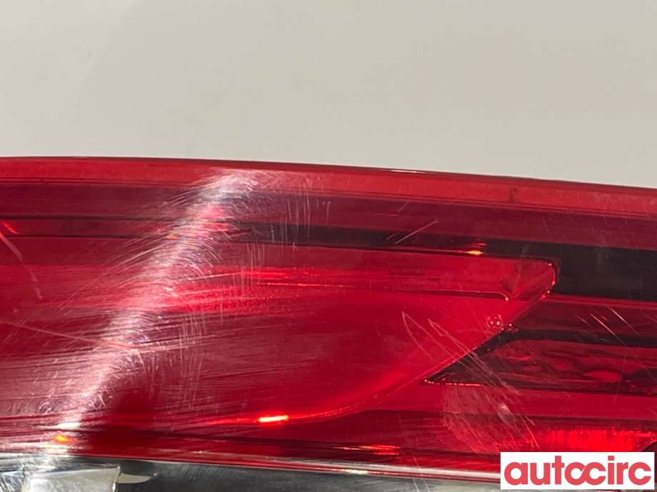 Baklykt venstre til Peugeot 308 2013-2021 (Type II)  (PEUGEOT|9678093980|)