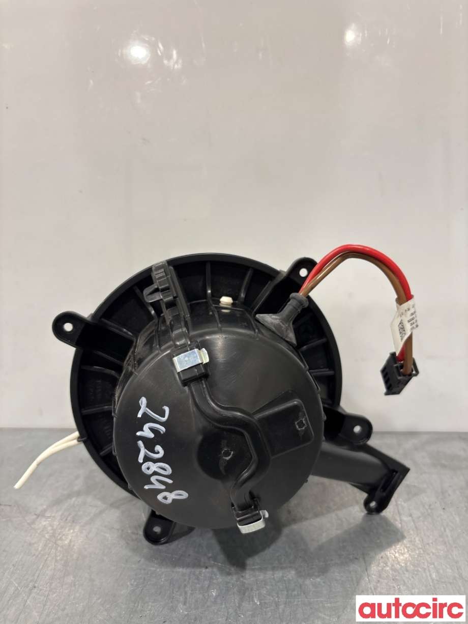 Varmeapparat motor til Mercedes Vito 2014-->> (W447) (W447) (MERCEDES|A0008304701|)