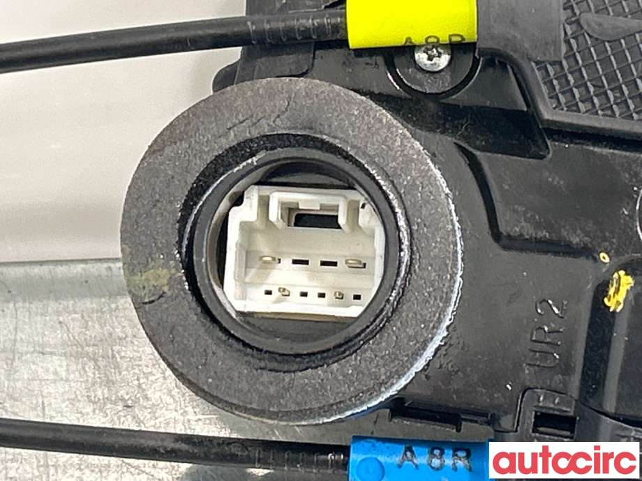 Låsekasse høyre bak til Toyota Auris 2015-2019 (Type II, Fase 2)  (TOYOTA|6905005051|)