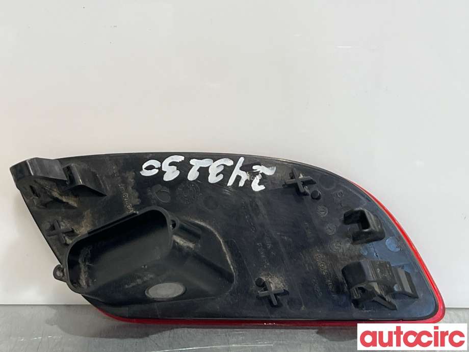 Refleksplate til VW ID.4 2020-->> (VOLKSWAGEN|11E945702A|)