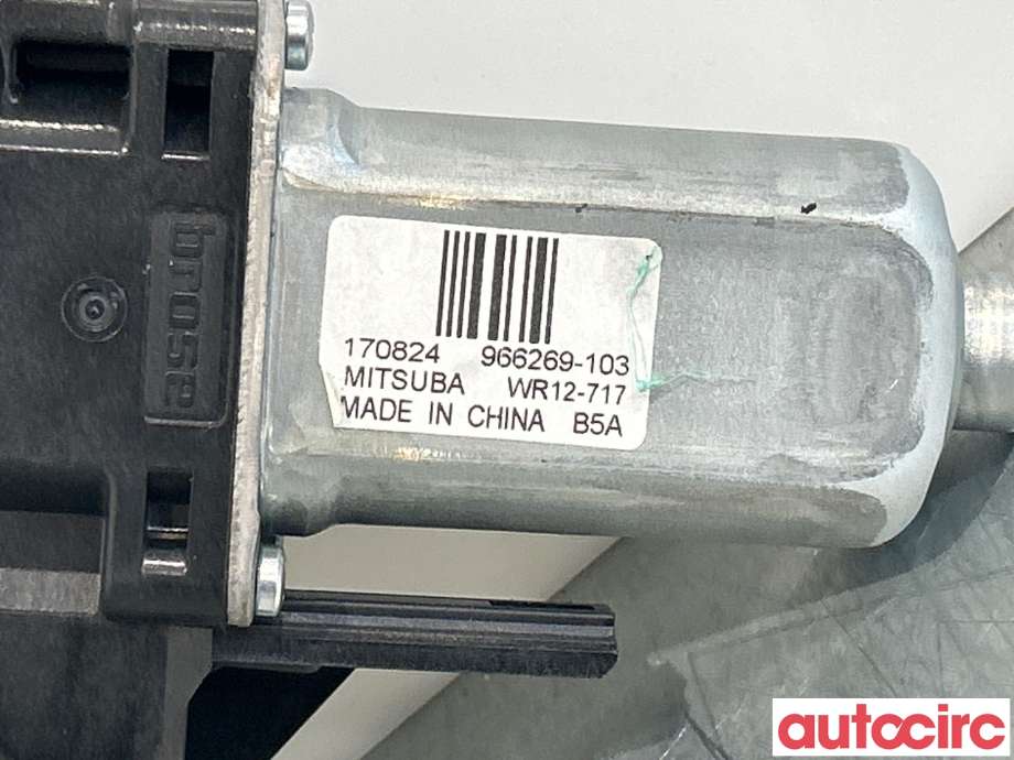 Ruteheis høyre foran til Volvo V40 2012-2019  (VOLVO|31253062|966269-103)