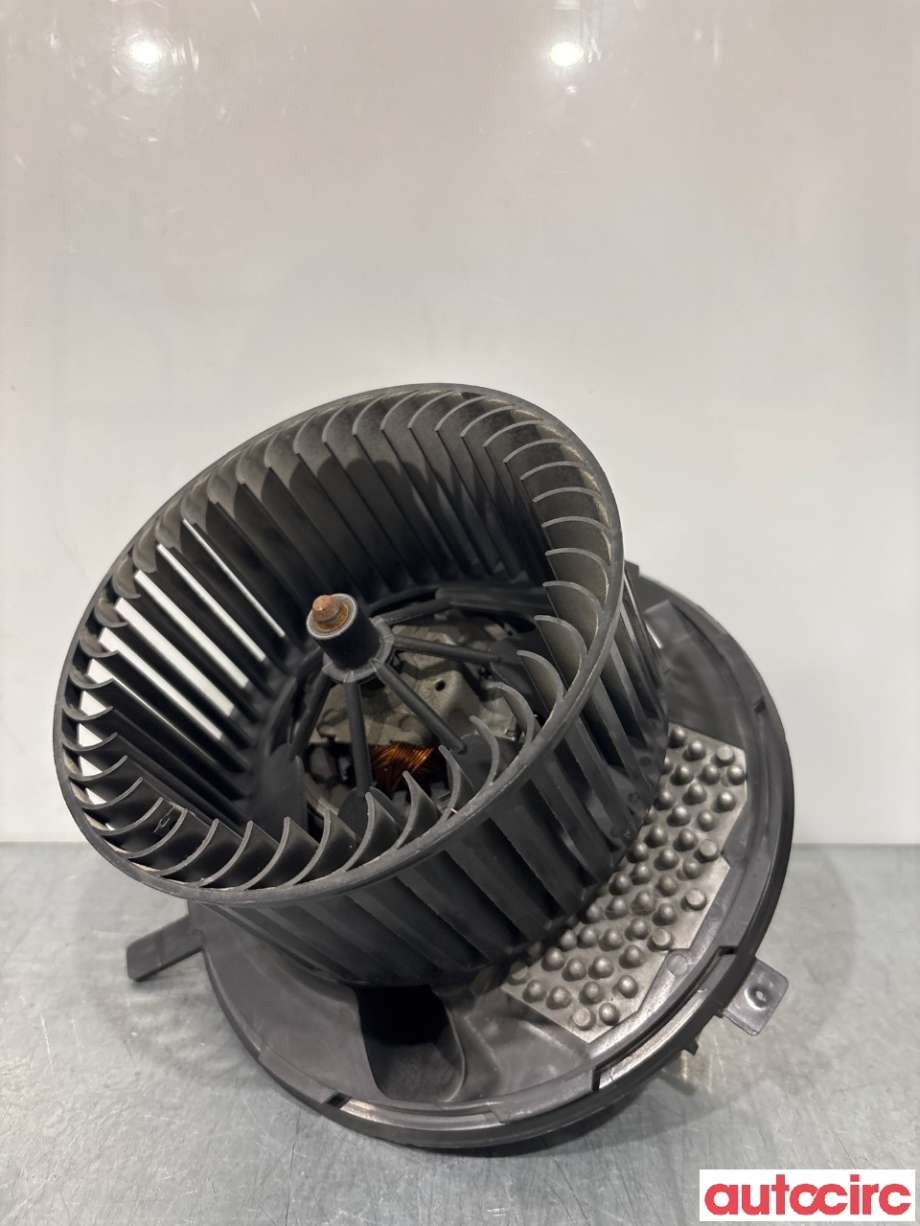 Varmeapparat motor til Škoda Yeti, 2014-2017 (Fase 2)  (SKODA|1K1820015P)