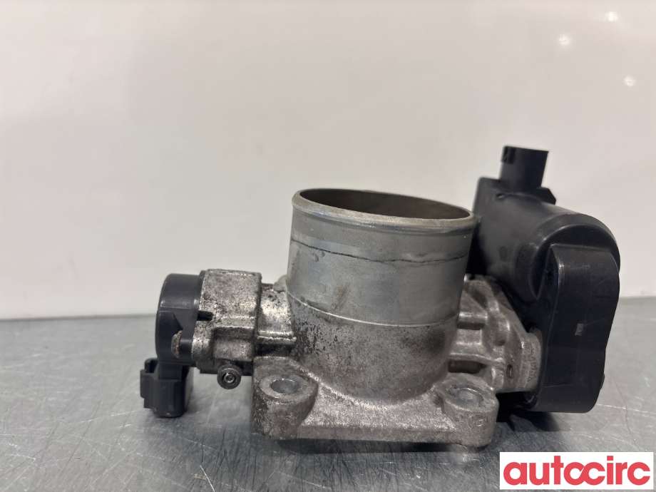 Spjeldhus til Toyota Hilux 2006-2011  (TOYOTA|2610030070|)