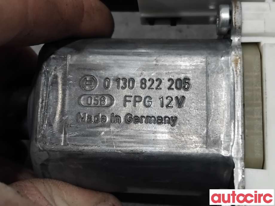 Ruteheis venstre foran til Audi A3 2009-2012 (Type II, Fase 2)  (AUDI|8P0959801P|0130822205|8P0959801Q)