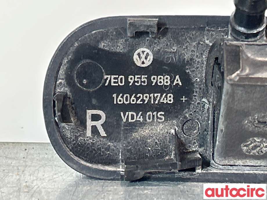 Lyktespylerdyse til VW Transporter / Caravelle 2015-2019 (T6) (T6) (VOLKSWAGEN|7E0955988A|)