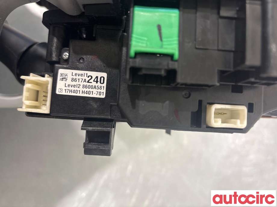 Bryter combi til Mitsubishi Outlander 2015-->> (Type III, Fase 2) (MITSUBISHI|8600A581|)