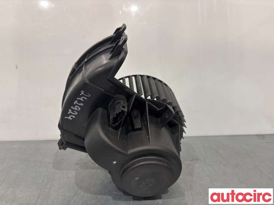 Varmeapparat motor til VW Transporter / Caravelle 2003-2009 (Fase 1) (T5) (T5) (VOLKSWAGEN|7H5820021B|)