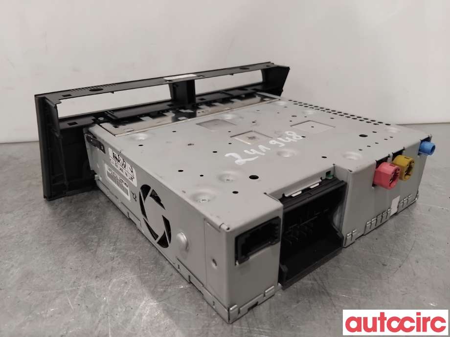 Bilstereo navigasjon til Audi A4 2007-2014 (Type IV) (B8) (B8) (AUDI|8R1035652A|HSA148)