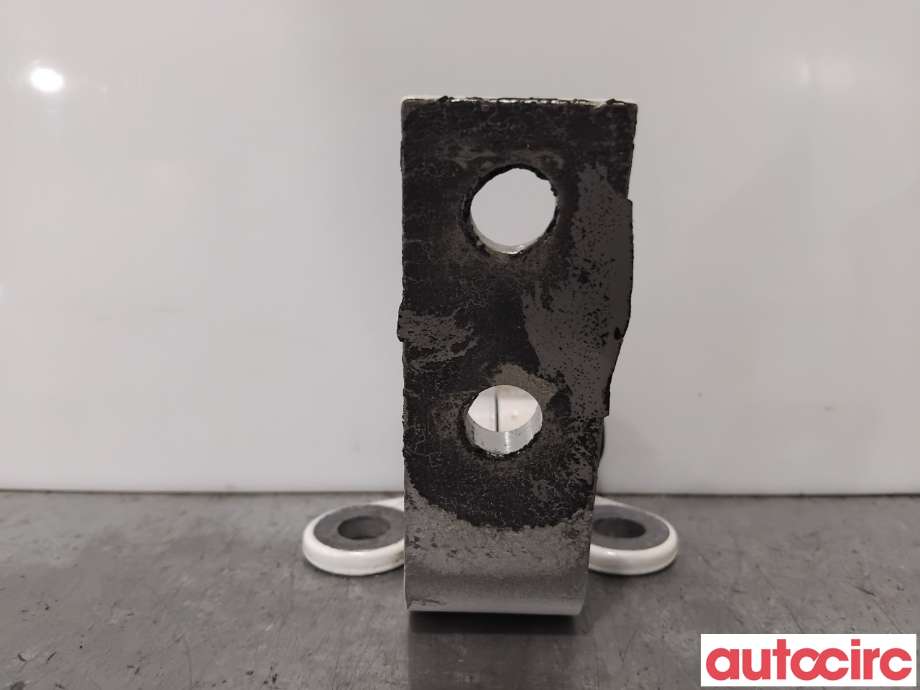 Hengsler til Nissan Qashqai 2021-->> (Type III)  (NISSAN|824206UA0A|)