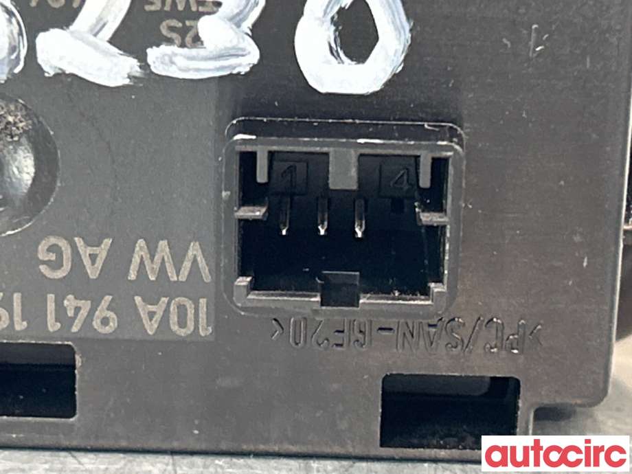 Bryter lys til VW ID.4 2020-->>  (VOLKSWAGEN|10A941193JWVQ)