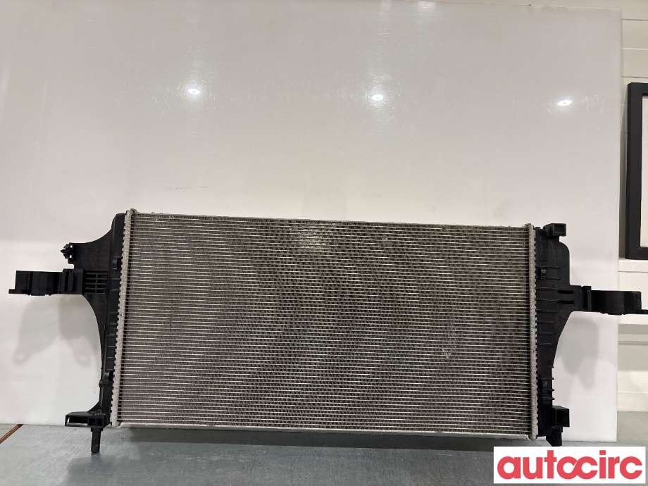 Radiator (automat gir) til Volvo XC40 2018-2024  (VOLVO|31686548|)