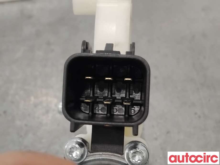 Ruteheis venstre foran til Ford Fiesta 2017-->> (Type VII)  (FORD|2426912|A75654-110|)