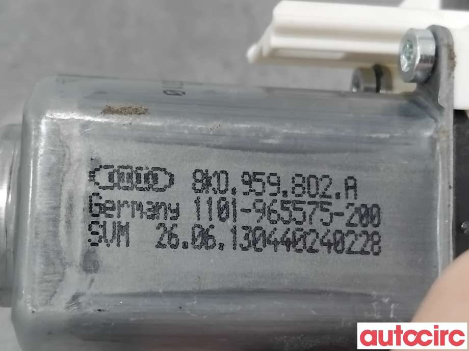 Ruteheis høyre foran til Škoda Superb 2008-2015 (Type II)  (SKODA|8K0959802A|1101-965575-200)