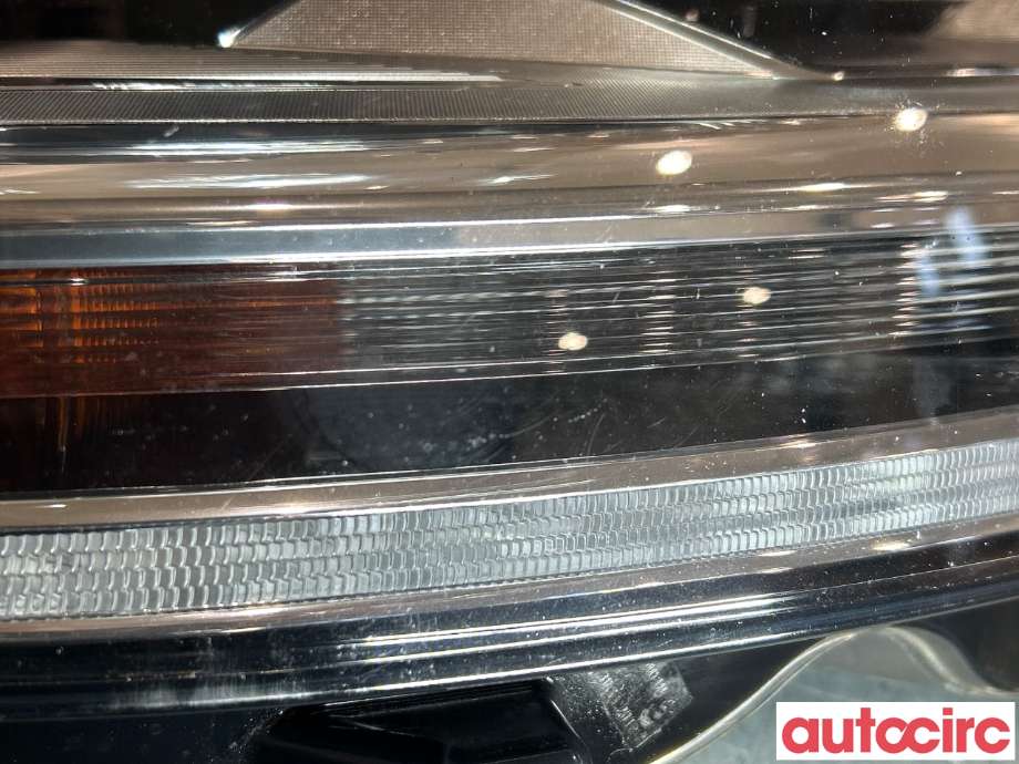 Frontlykt høyre halogen til VW Transporter / Caravelle 2019-->> (T6.1) (T6.1) (VOLKSWAGEN|7E1941774|7E1941036A)