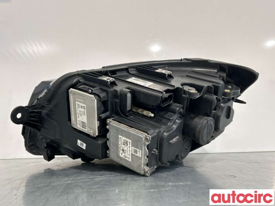 Frontlykt høyre halogen til VW Transporter / Caravelle 2019-->> (T6.1) (T6.1) (VOLKSWAGEN|7E1941774|7E1941036A)