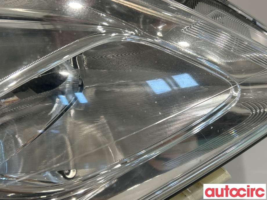 Frontlykt høyre halogen til Nissan Leaf 2011-2017 (Type I)  (NISSAN|260103NL5A|A1M191-0000)